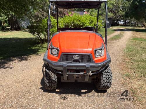 Kubota 520 RTV side by side