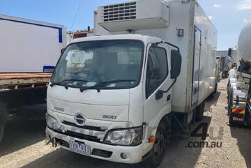 2018 Hino 300 616 Refrigerated Pantech