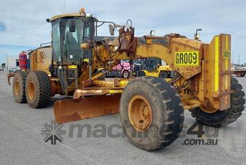 Caterpillar   14M