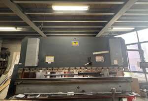 Hydraulic Press Brake WC67K-125/4000 125T x 4m Good Working Condition