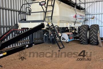 2021 Bourgault L8550 Air Carts