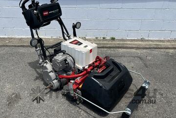 Toro Greensmaster eFlex 2120 Walk Mower