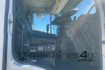 2015 Iveco Powerstar 6400 Prime Mover Crane Truck