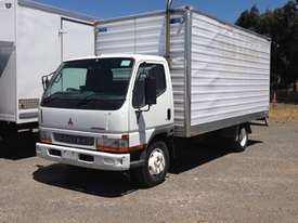 2004 Mitsubishi FUSO CANTER - picture0' - Click to enlarge