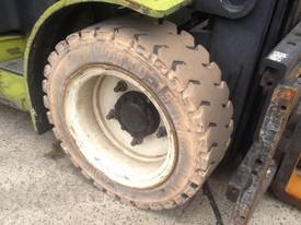 3 Tonne Container Stuffer *** Non Marking Tyres - Hire - picture2' - Click to enlarge