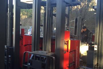ACTIVE FORKLIFTS - Raymond Double Deep Electric Reach Truck 7.5m Lift
