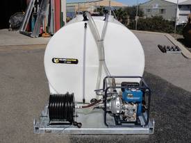 3000 LITRE SKID MOUNTED WATER TANK/ FIRE FIGHTER - picture0' - Click to enlarge