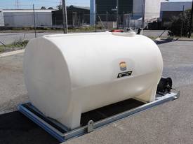 3000 LITRE SKID MOUNTED WATER TANK/ FIRE FIGHTER - picture0' - Click to enlarge