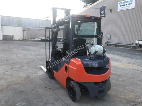 caption Used Toyota 8FG20 LPG forklift