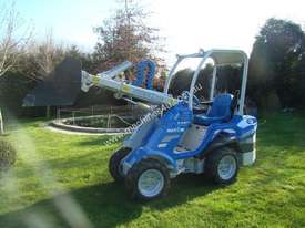 2017 MULTIONE 5.2 MINI LOADER - picture2' - Click to enlarge