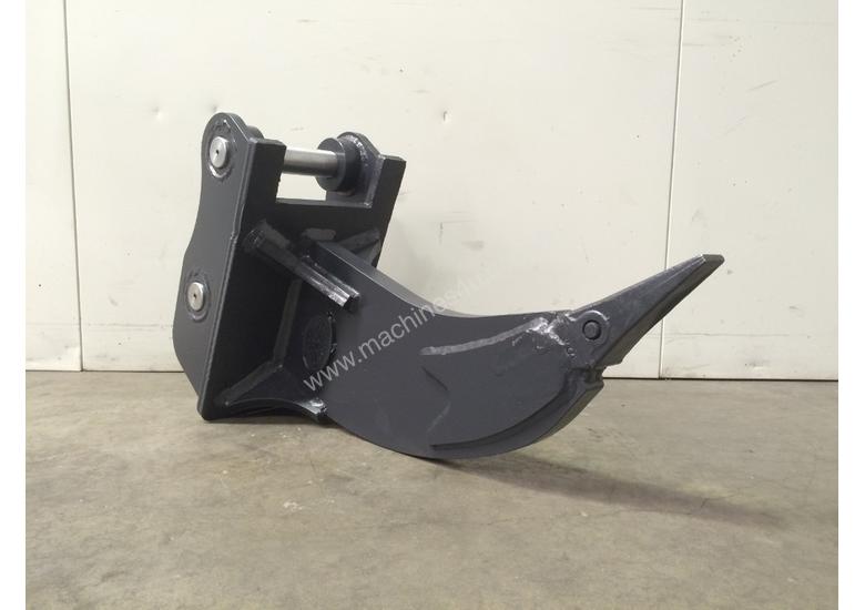 caption NEW : RIPPER TYNE EXCAVATOR ATTACHMENT FOR HIRE