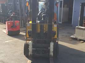 Yale 1.8 Ton Electric Forklift 4.5m Container Mast Low Hrs Near New Battery - picture1' - Click to enlarge
