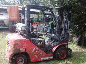HC powerlift forklift nissan engine only 3161 hours 2012 2.5 ton - picture0' - Click to enlarge