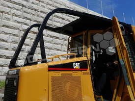 D5M D5N XL Dozers Screens & Sweeps DOZSWP - picture0' - Click to enlarge