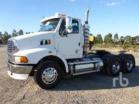 STERLING LT9500 Prime Mover (T/A) - picture2' - Click to enlarge