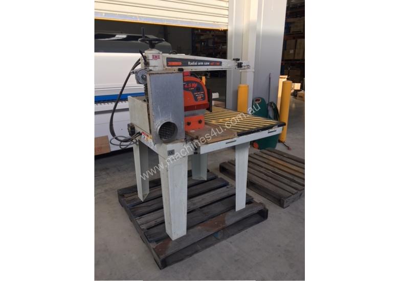 caption LEDA 620MM XCUT 4.5HP SAW WITH ROLLER TABLES