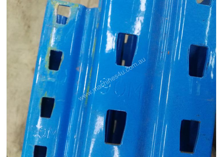 caption Pallet Racking Drive in