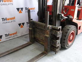 4T Forklift with Tyne Clamp - picture0' - Click to enlarge
