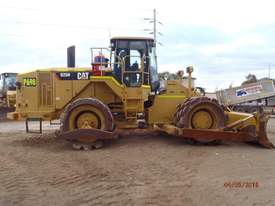 Caterpillar  Compactor Roller/Compacting - Hire - picture1' - Click to enlarge