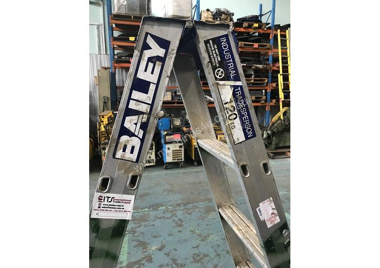 Used bailey Bailey Aluminium Step Ladder 1 8 Meter Double Sided