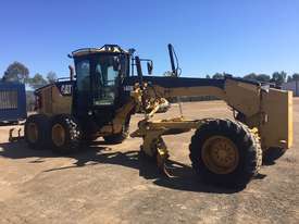 2010 CATERPILLAR 140M MOTOR GRADER - picture2' - Click to enlarge