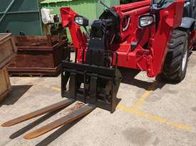 Manitou Telehandler - picture0' - Click to enlarge