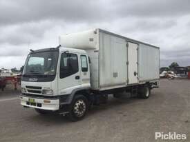 2006 Isuzu FTR900 Long - picture2' - Click to enlarge