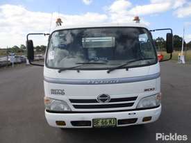 2010 Hino 300 714 Hybrid - picture1' - Click to enlarge