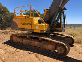 Volvo EC240 Tracked-Excav Excavator - picture0' - Click to enlarge