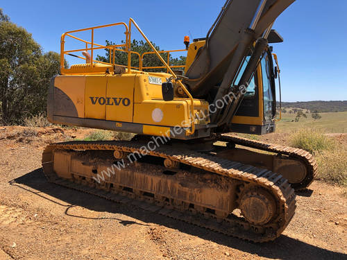 Volvo EC240 Tracked-Excav Excavator