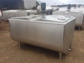 STAINLESS STEEL TANK, MILK VAT 1600 LT - picture1' - Click to enlarge
