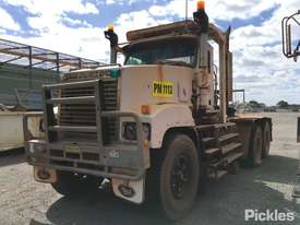 1999 Mack Bigfoot - picture2' - Click to enlarge