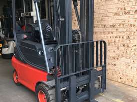National Forklifts-Linde Late Model E18 4.7m Container Mast SS Great Battery !!! - picture1' - Click to enlarge