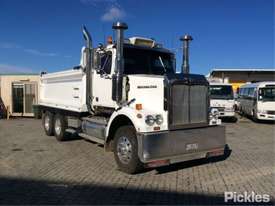2011 Western Star 4800FX - picture0' - Click to enlarge