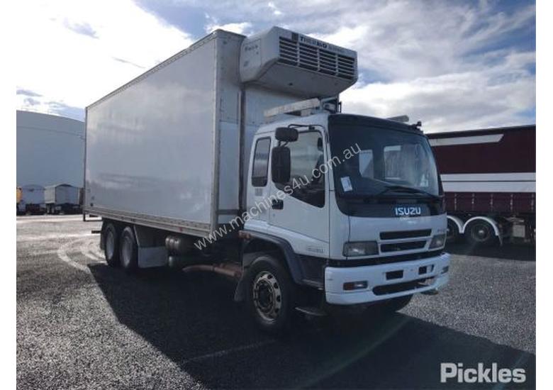 caption 2006 Isuzu FVZ1400 LWB
