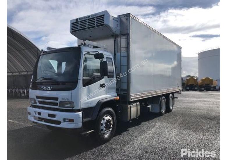 caption 2006 Isuzu FVZ1400 LWB