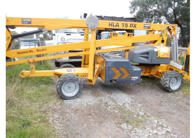 caption 2011 55' HLA19px spider lift , diesel 4x4x4