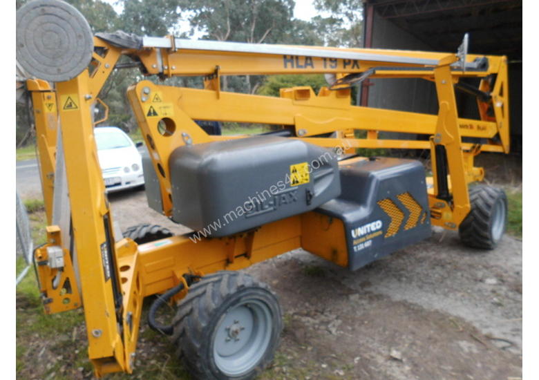 caption 2011 55' HLA19px spider lift , diesel 4x4x4