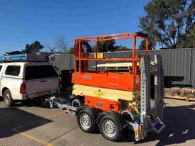 JLG SCISSOR AND TRAILER COMBINATION - picture0' - Click to enlarge
