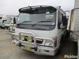 2009 Mitsubishi Fuso Canter 7/800 - picture1' - Click to enlarge