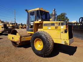 1996 Caterpillar CS-563C Vibrating Smooth Drum Roller *CONDITIONS APPLY* - picture2' - Click to enlarge