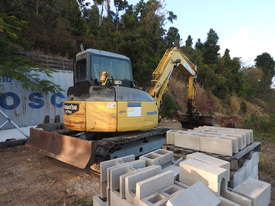 Komatsu 7.5 Tonne Excavator - picture0' - Click to enlarge