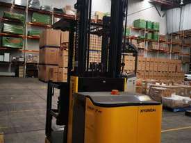  ELECTRIC HIGH PICKER FORKLIFT WITH RARELY USED - picture0' - Click to enlarge