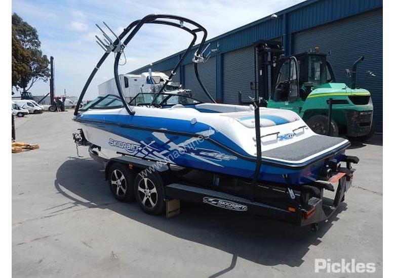 Buy Used skicraft 2011 Skicraft X Air Bow Rider Trailers in , Listed