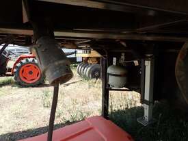 10/1980 Hawkins Engineering / Homemade Tandem 6 Horse Float with Accommodation Gooseneck Trailer - picture2' - Click to enlarge