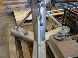 Metrology Tripod - Heavy Duty - picture0' - Click to enlarge