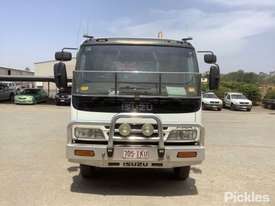 2003 Isuzu F Series - picture1' - Click to enlarge