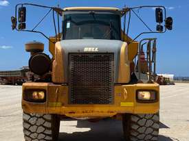 2000 Bell B40 Dump Truck - picture1' - Click to enlarge