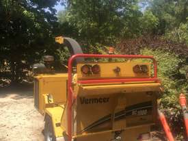 Towable Wood chipper - picture1' - Click to enlarge