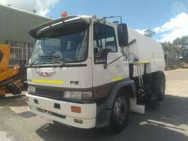 Hino FE - picture1' - Click to enlarge